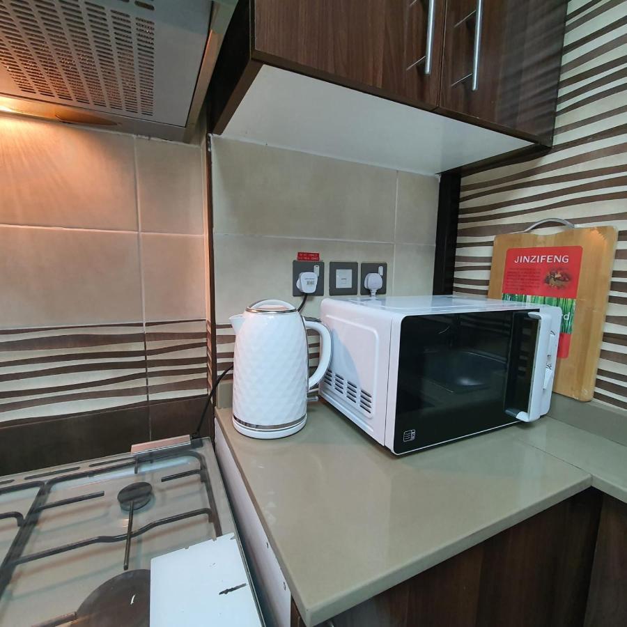 Beautiful Studio Appartment Near Dubai Global Village المظهر الخارجي الصورة